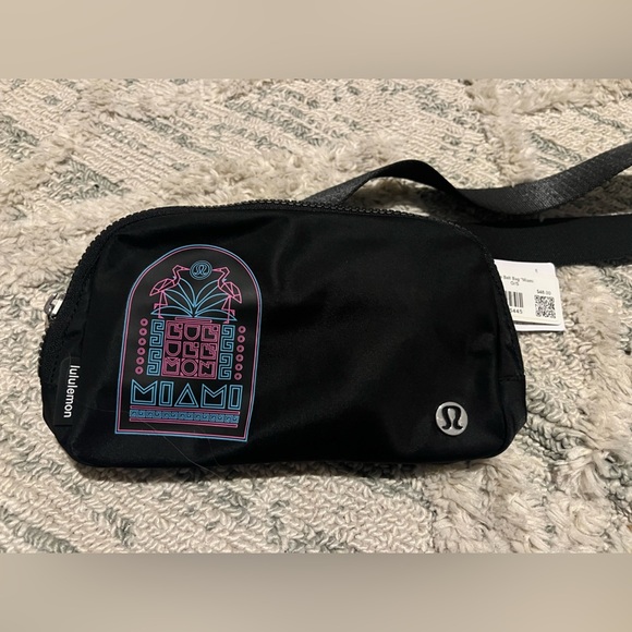 lululemon athletica Black Crossbody Bag with Miami screeprint - Picture 1 of 4